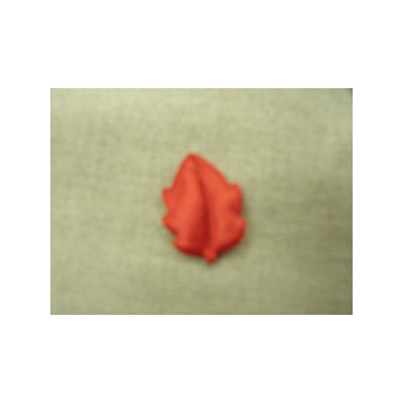 écusson à coudre- motif: trèfle rouge écusson à coudre- motif: trèfle rouge