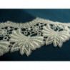 guipure motif papillon ivoire