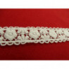 guipure coton entre 2 blanche