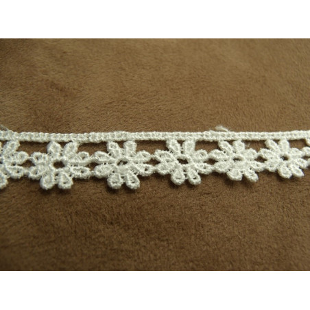 guipure petite fleur coton blanche