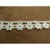 guipure petite fleur coton blanche