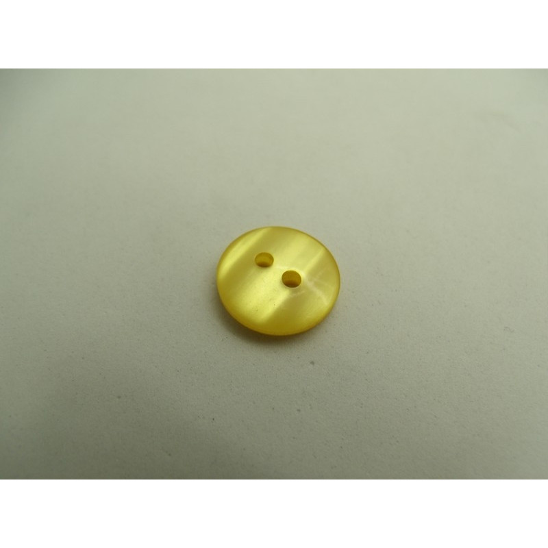 bouton acrylique jaune à 2 trous