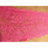 dentelle de calais fuschia violine