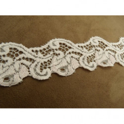 nouvelle dentelle de calais rose pastel 