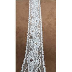 nouvelle dentelle de calais blanche