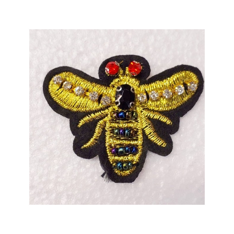 écusson à coudre motif papillon strass  largeur 5 cm / hauteur 4.5 cm