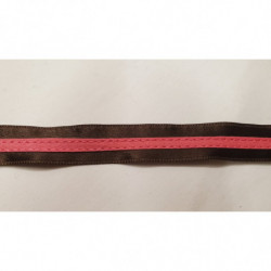 NOUVEAU ruban fantaisie fushia cousu sur fond marron 1.5 cm