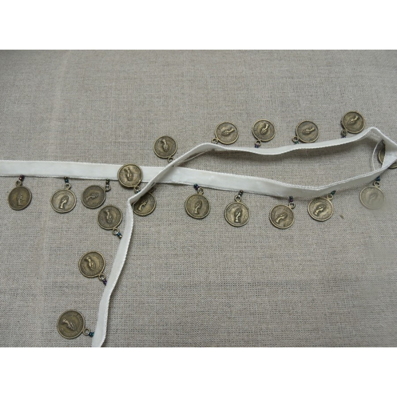 ruban perle suspendu blanc et doré