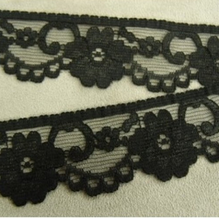 DENTELLE de calais noire 3 cm