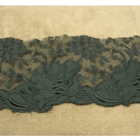 Dentelle de calais brodée noire 7 cm