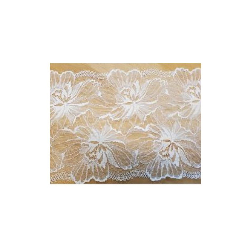 dentelle / broderie de calais noire 19 cm