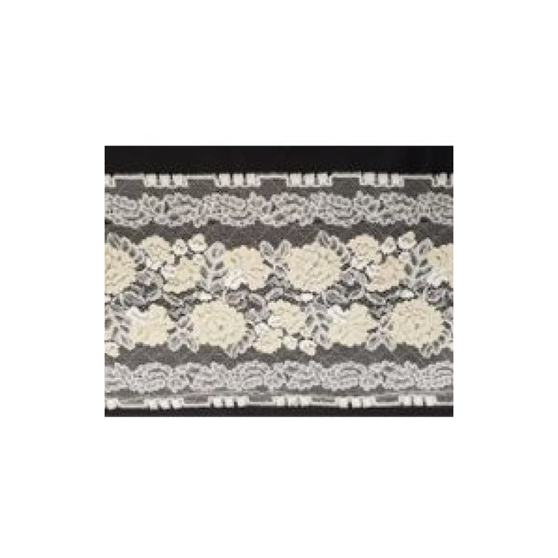 dentelle de calais blanc cassé motif ivoire foncé 20 cm