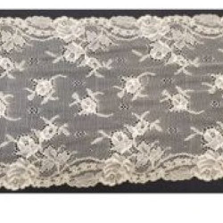 dentelle de calais naturel shabby chic pink lurex surbrodée finement or 16.5 cm