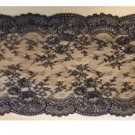 dentelle de calais blanc cassé motif ivoire foncé 20 cm