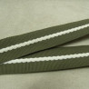 Déstockage Sangle Polyester Blanche sur Fond Vert Kaki 20 mm – Au mètre, lot 5 m ou 20 m