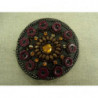 broche multicolore