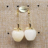 Paire de boucle d'oreille motif pomme pendentif en pierre naturelle et pierre semi précieuse aragonite