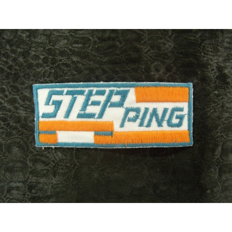 écusson thermocollant- motif: STEP PING- bleu orange et blanc