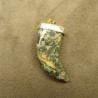 PENDENTIF MOTIF CORNE-FOSSIL JASPER ,HAUTEUR: 3,5 cm / LARGEUR: 1,5 cm/ EPAISSEUR: 0,4 cm