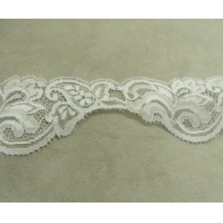 DENTELLE DE CALAIS blanche 5,5 cm /hauteur de broderie 2,5 cm