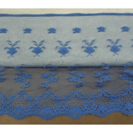 DENTELLE DE CALAIS bleu TULLE SURBRODE FINEMENT FESTONNE SUR UNE BORDURE 18 cm