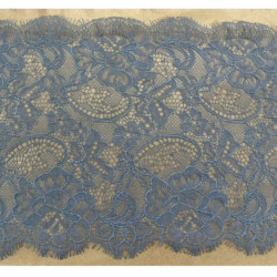 DENTELLE DE CALAIS bleu...