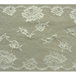 DENTELLE DE CALAIS stretch écru Fine et vaporeuse dentellé sur les deux bordures theme roses 20 cm