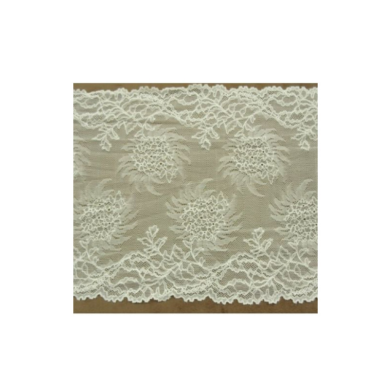 DENTELLE DE CALAIS stretch écru finement ornée de motifs floral dentelée sur les 2 bordures 25 cm
