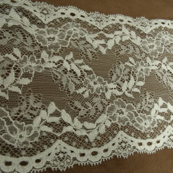 dentelle de calais leavers...