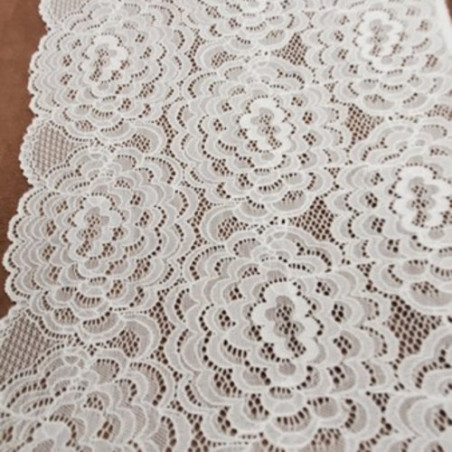 dentelle de calais blanche 22 cm
