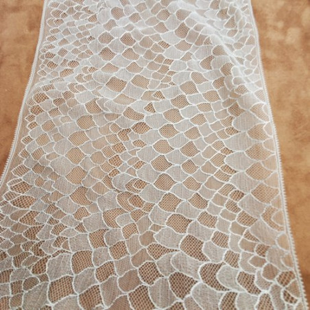 dentelle de calais leavers cooper 24 cm