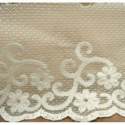 dentelle de calais blanche...