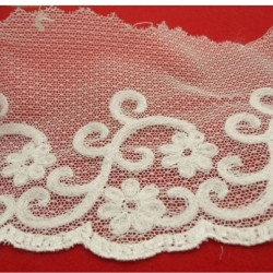 dentelle de calais blanche 13 cm