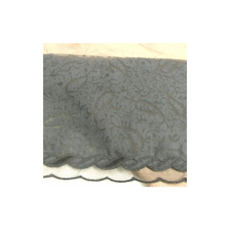 DENTELLE de calais sur tulle noire 15 cm