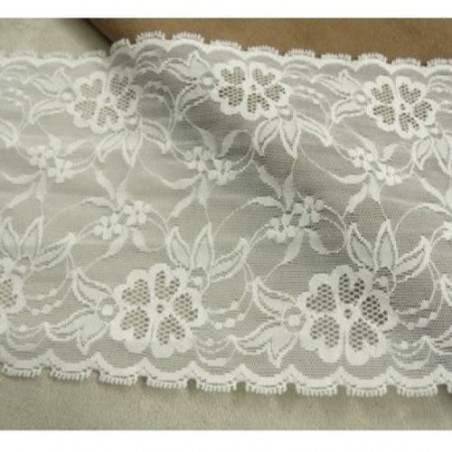 DENTELLE de calais STRETCH sur maille blanche 13 cm