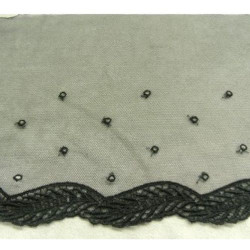 DENTELLE de calais sur maille noire 13 cm