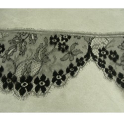 DENTELLE DE CALAIS NOIRE 13...