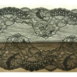 DENTELLE DE CALAIS noire 17 cm