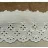 BRODERIE ANGLAISE COTON blanche 7 cm /hauteur de broderie  4,5 cm