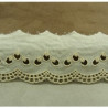 BRODERIE ANGLAISE VINTAGE COTON écru 4,5 cm /hauteur de broderie:3 cm