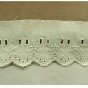 BRODERIE ANGLAISE VINTAGE COTON écru  6 cm/hauteur de broderie:3.5 cm