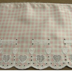 BRODERIE COTON ROSE SUR...