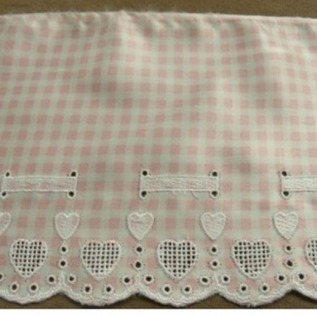 BRODERIE COTON ROSE SUR SATIN SUR FOND BLANC  13 cm / hauteur de broderie 5 cm