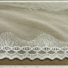 BRODERIE COTON  sur tulle blanche 10 cm /hauteur de broderie 4 cm