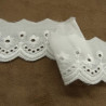 BRODERIE ANGLAISE COTON blanche 4 cm /hauteur de broderie: 3 cm