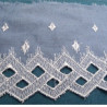 broderie bleu brodée blanche 10 cm