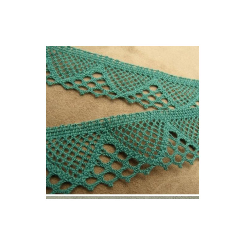 broderie verte 100% coton 3 cm