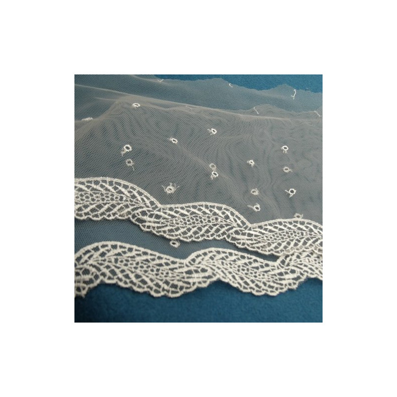 broderie grise brodé sur tulle 14 cm