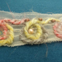 broderie lainage multicolore 4,5 cm