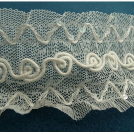 broderie blanche sur maille 6 cm/hauteur de broderie:4 cm